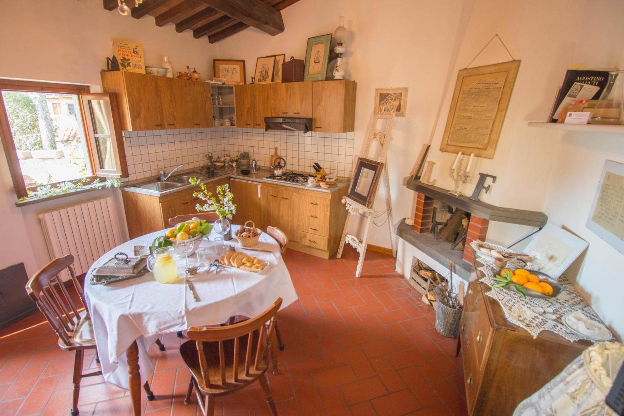 La Magione Dei Todaro Borgo a Buggiano Luaran gambar