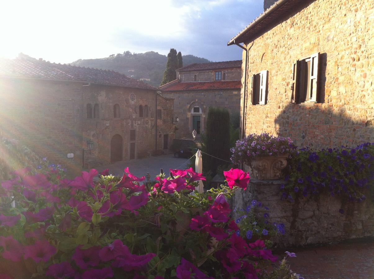 La Magione Dei Todaro Borgo a Buggiano Luaran gambar